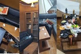 दिल्ली विद्यापीठाच्या विद्यार्थी संघटनेच्या कार्यालयात हल्ला