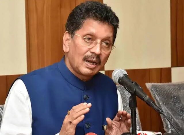 शिक्षकांना दर्जात्मक शिक्षण द्यावंच लागेल