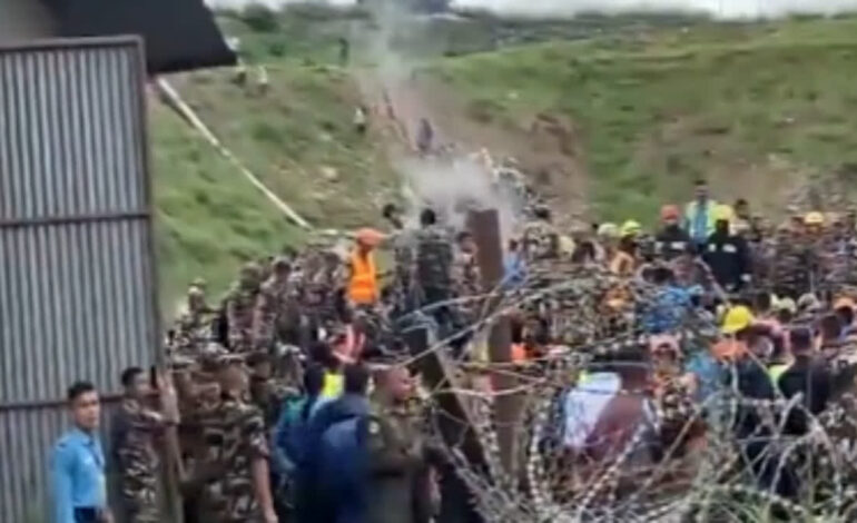 नेपाळमध्ये विमान कोसळून १८ जणांचा मृत्यू
