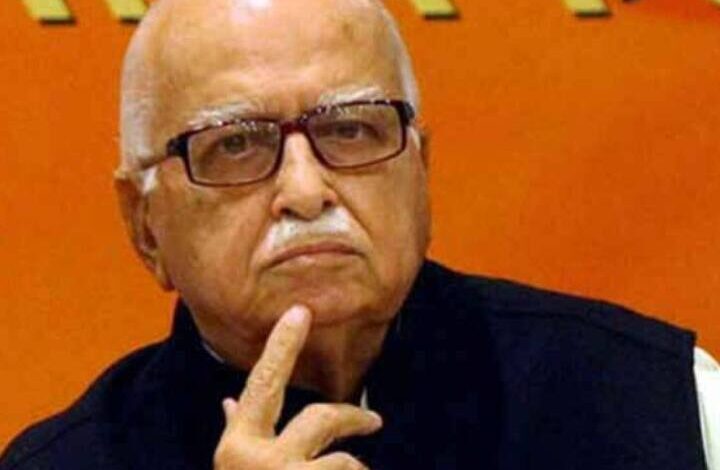 लालकृष्ण अडवाणी यांची प्रकृती खालावली