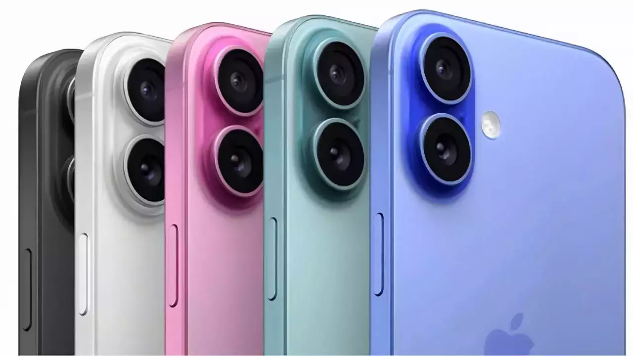 आयफोन १६ च्या खरेदीसाठी गर्दी