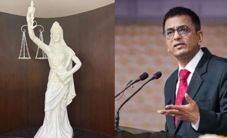 न्यायदेवतेच्या मूर्तीत बदल; डोळ्यावरची पट्टी काढली, तलवारी ऐवजी आता हातात संविधान