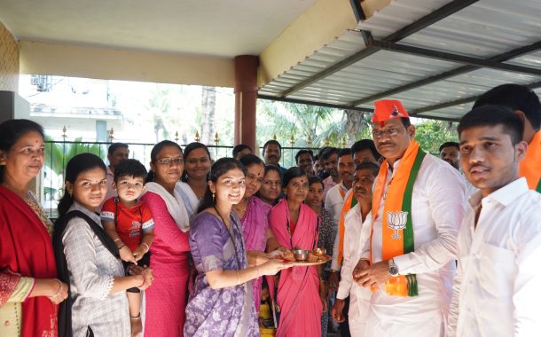 किवळे गावभेट दौऱ्यात शंकर जगताप यांनी घेतला ग्रामस्थांचा आशीर्वाद