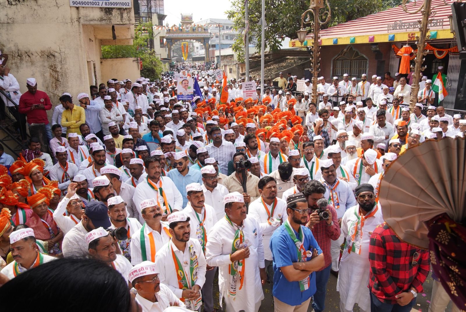 अजित गव्हाणे यांची तळवडेत पदयात्रा