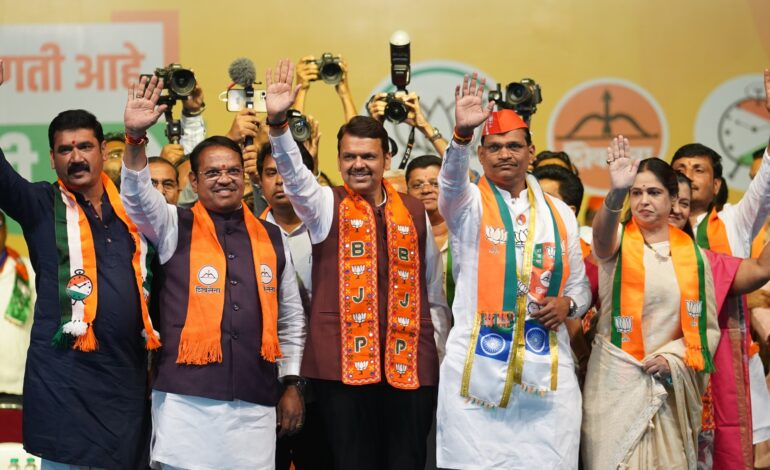 फेक नॅरेटिव्ह कंपनीचे पवार मालक