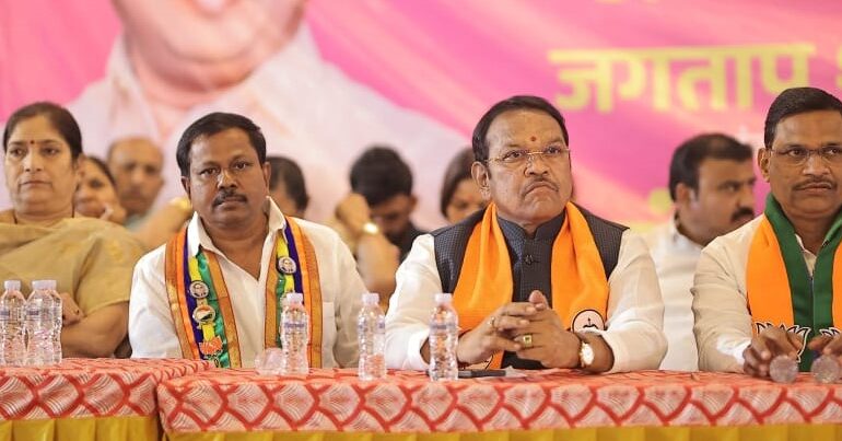 आपल्या विचाराचे सरकारयेण्यासाठी आपला उमेदवार निवडून यायलाच हवा : खासदार श्रीरंग बारणे