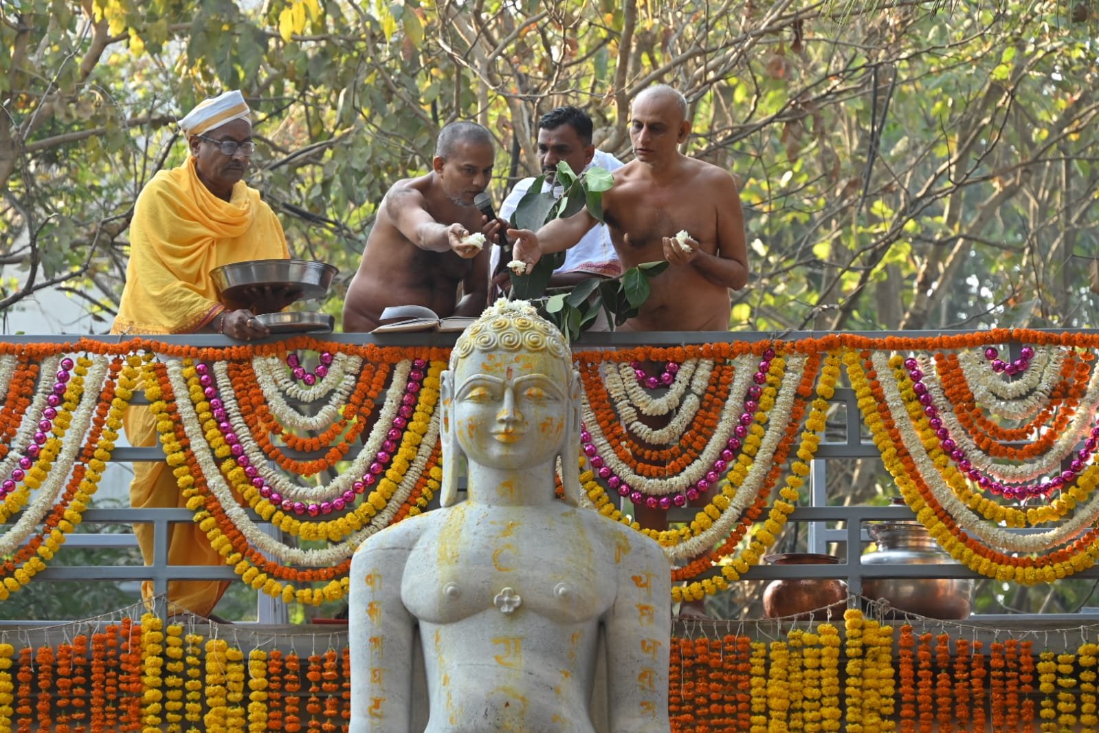 अमूल्य जीवन मूल्यवान करूया