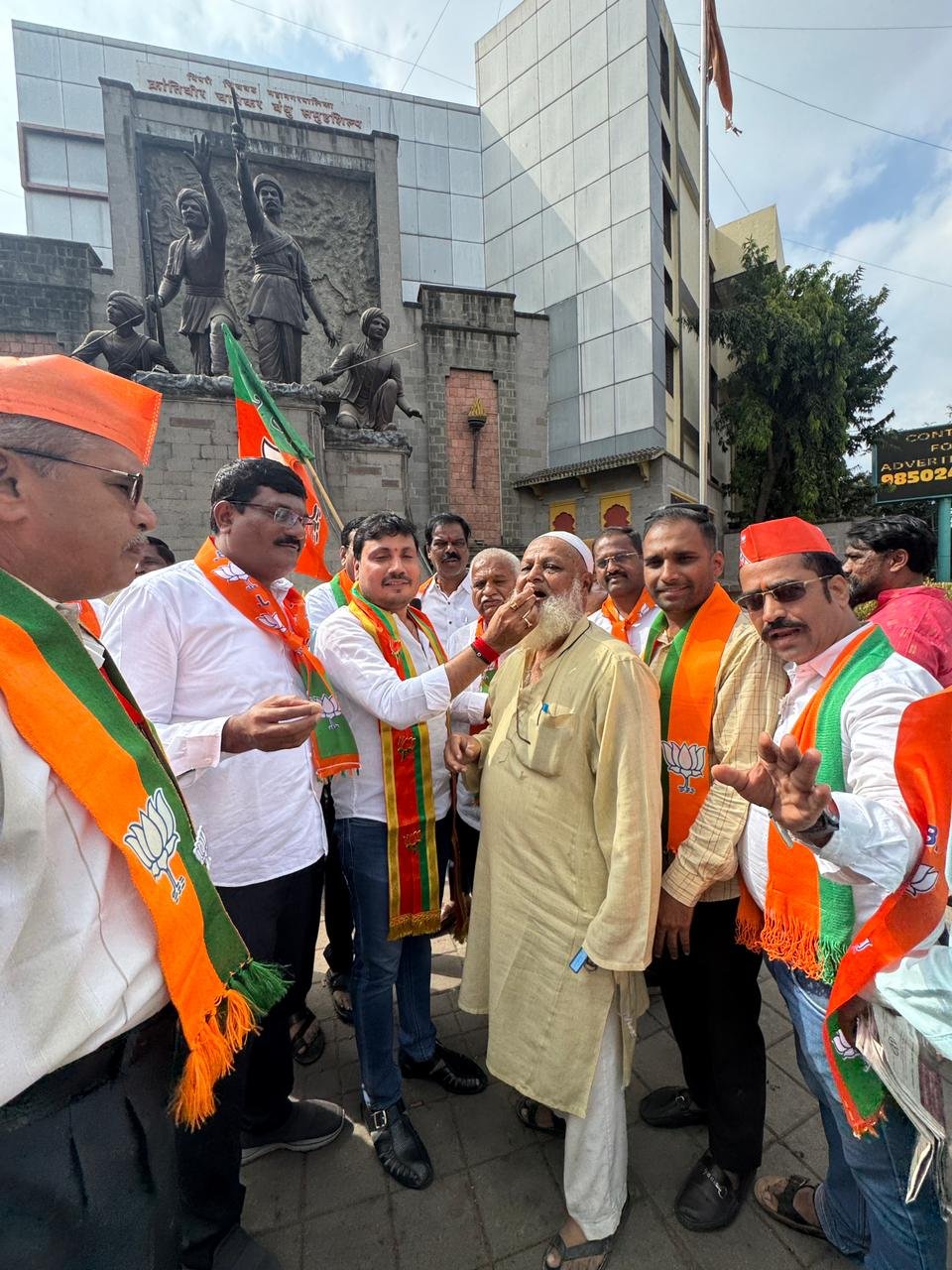 भाजपा कार्यकर्त्यांकडून पिंपरीत जल्लोष