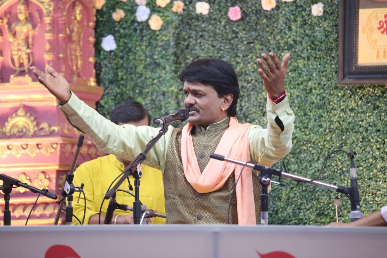 पंडित जयतीर्थ मेवुंडी यांच्या गायनाने सोहळा भक्तिमय