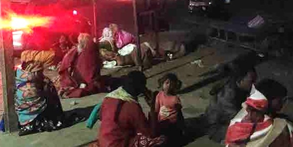 वाघोली केसनंद फाट्याजवळ फुटपाथवर झोपलेल्या ९ जणांना डंपरने चिरडले!