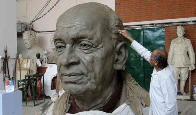 राम सुतार घडवणार छत्रपतींचा नवा पुतळा