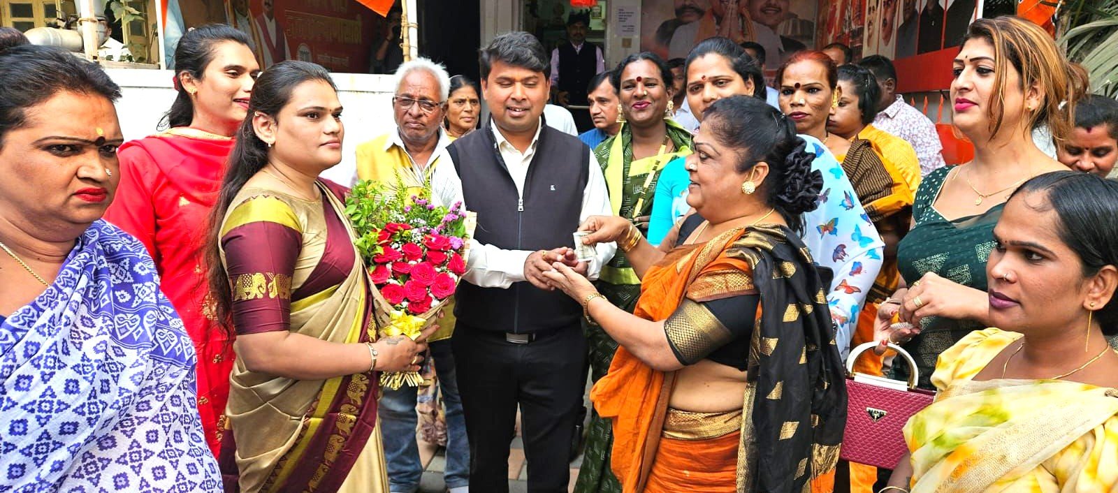 तृतीयपंथींच्या कल्याणाचा प्रश्न विधिमंडळात मांडल्याबद्दल आमदार गोरखे यांचा सत्कार