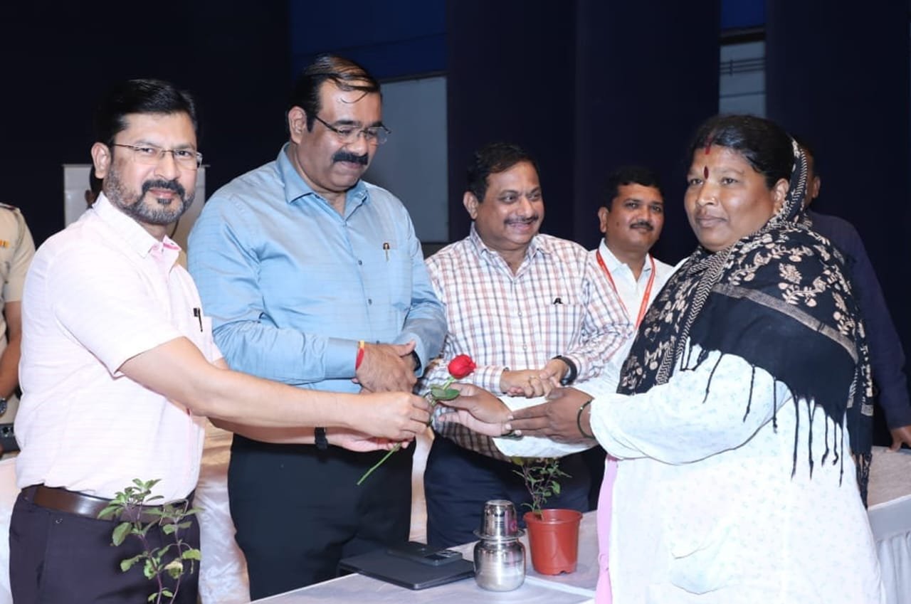 सफाई मित्रांकडून सुरक्षा साधनांचा वापर व्हावा