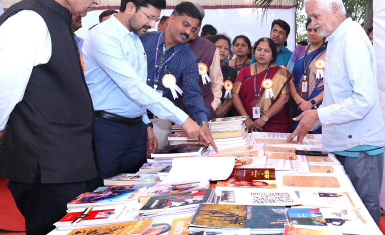 डिजिटल युगात वाचन संस्कृती जिवंत ठेवणे गरजेचे : विजयकुमार खोराटे