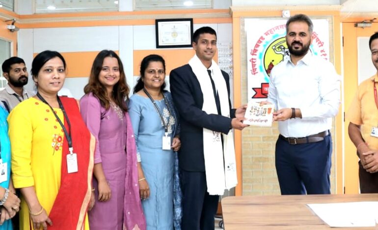 महापालिका कर्मचाऱ्याचा मुलगा झाला सैन्यदलात लेफ्टनंट!