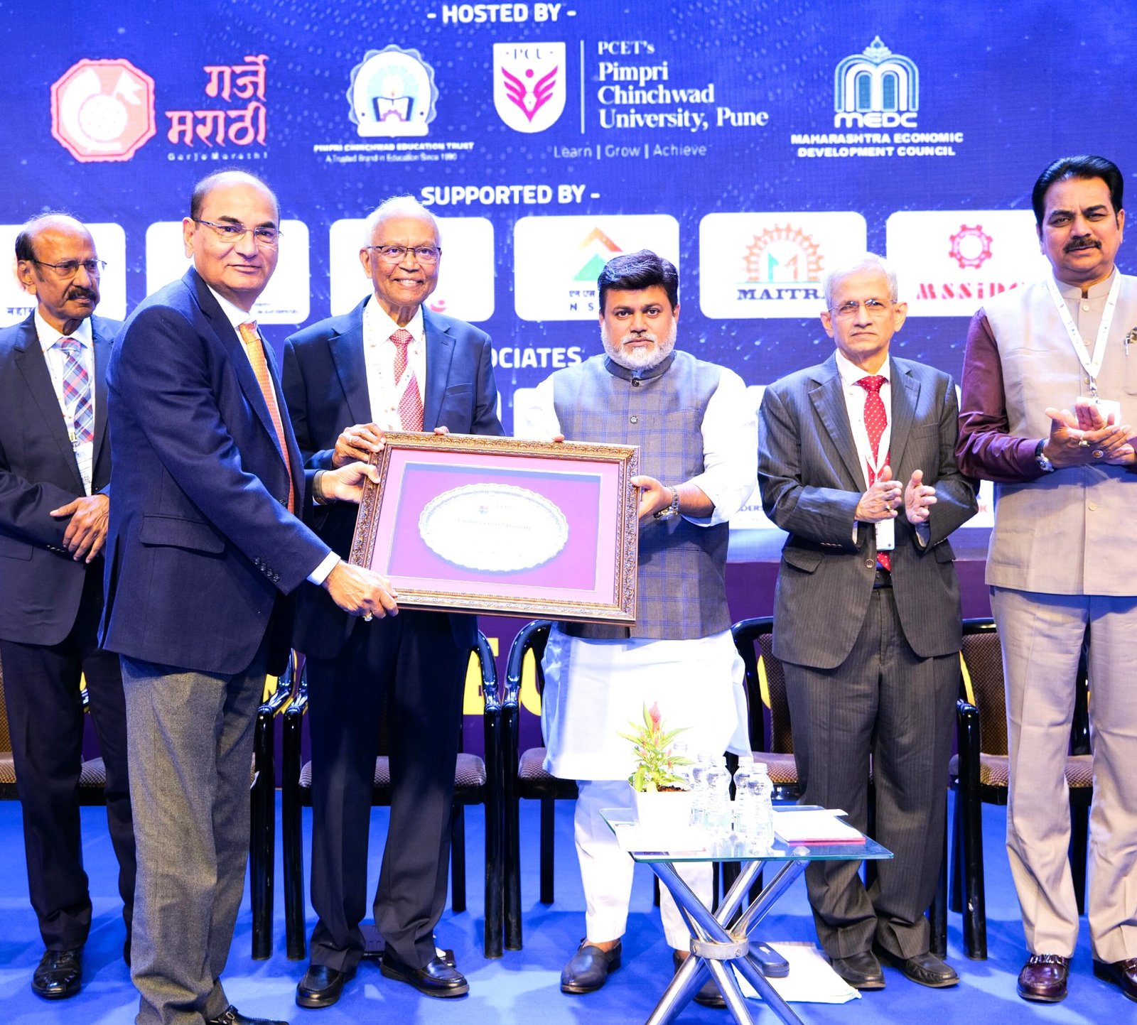 जागतिक उद्योजकता परिषदेत डॉ. पी. डी. पाटील यांचा विशेष सन्मान!