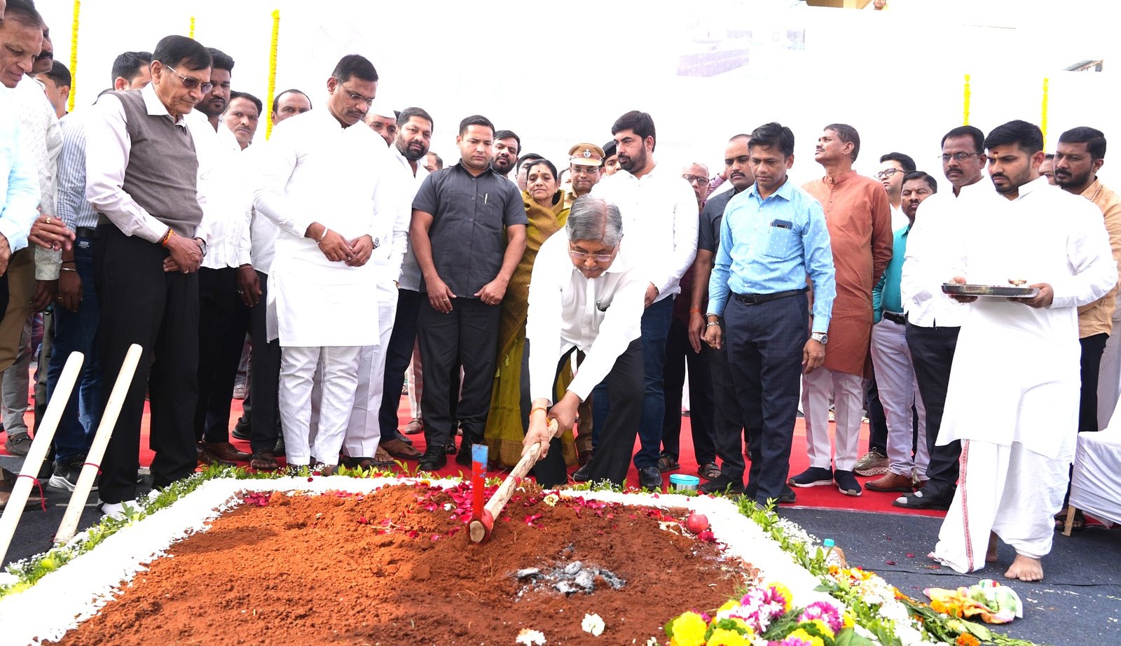 लोकनेते लक्ष्मणभाऊ जगताप समाजासाठी प्रेरणादायी अध्याय : चंद्रकांतदादा पाटील