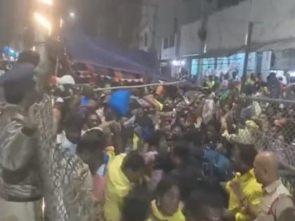 तिरूपती बालाजी मंदिरात चेंगराचेंगरीत ६ मृत्यू