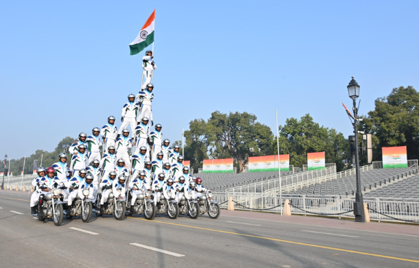 दिल्लीत भारतीय लष्कराच्या ‘डेअरडेव्हिल्स’चा विश्वविक्रम!