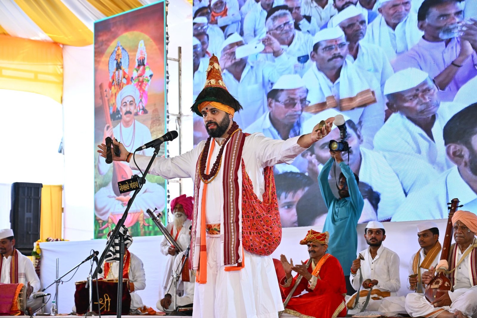 भंडारा डोंगरावर दशमी सोहळा संपन्न