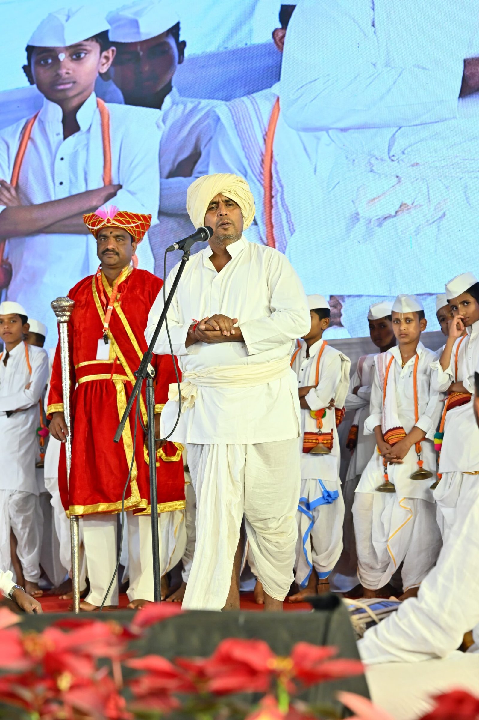 बुद्धिरूपी प्रकाश द्यावा देवा..