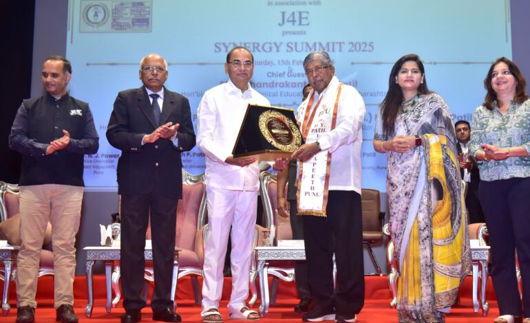 जागतिक पत उंचाविण्यासाठी सिनर्जी समिटसारख्या उपक्रमांनी चालना मिळेल!