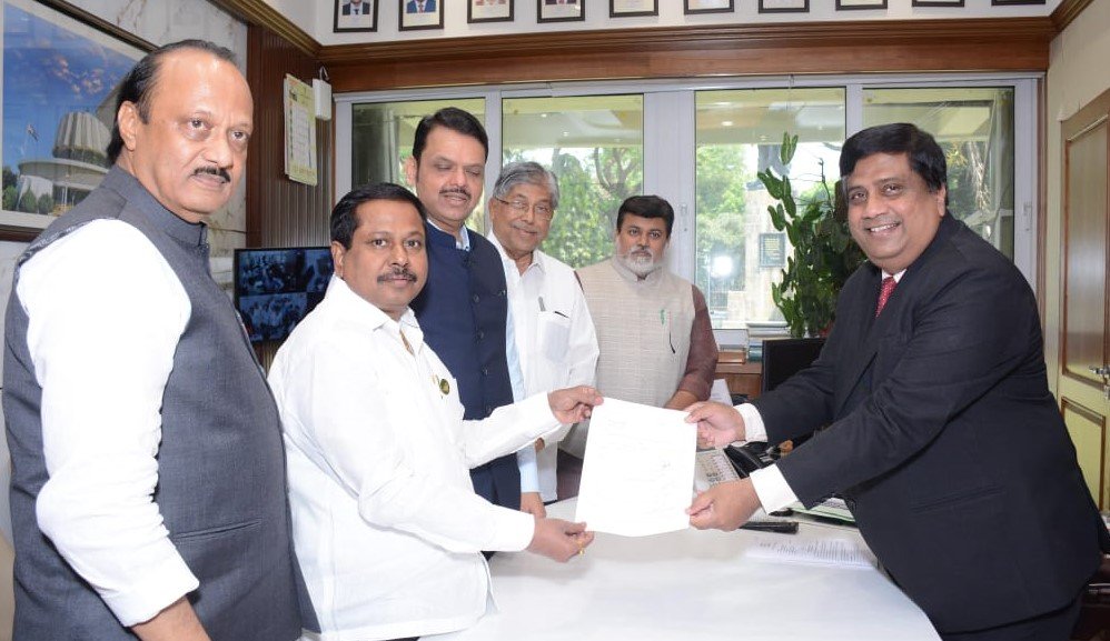 अण्णा बनसोडे यांचा विधानसभा उपसभापती पदासाठी अर्ज दाखल!