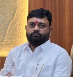 रिक्षा चालकांनी गणवेश घालावा : बाबा कांबळे