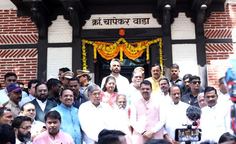 चाफेकर बंधुंचे स्मारक देशभक्तीचे संस्कार देणारे केंद्र ठरेल: देवेंद्र फडणवीस