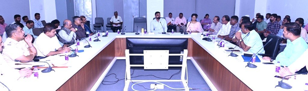 मान्सूनपुर्व कामांचे नियोजन करुन कामे वेळेत पुर्ण करावीत : जिल्हाधिकारी डुडी