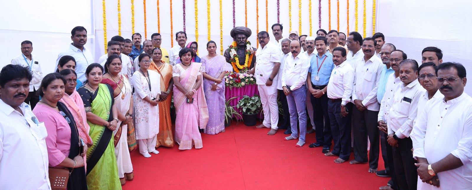 महापालिकेच्या वतीने क्रांतीसुर्य महात्मा जोतीराव फुले यांच्या जयंतीनिमित्त अभिवादन!