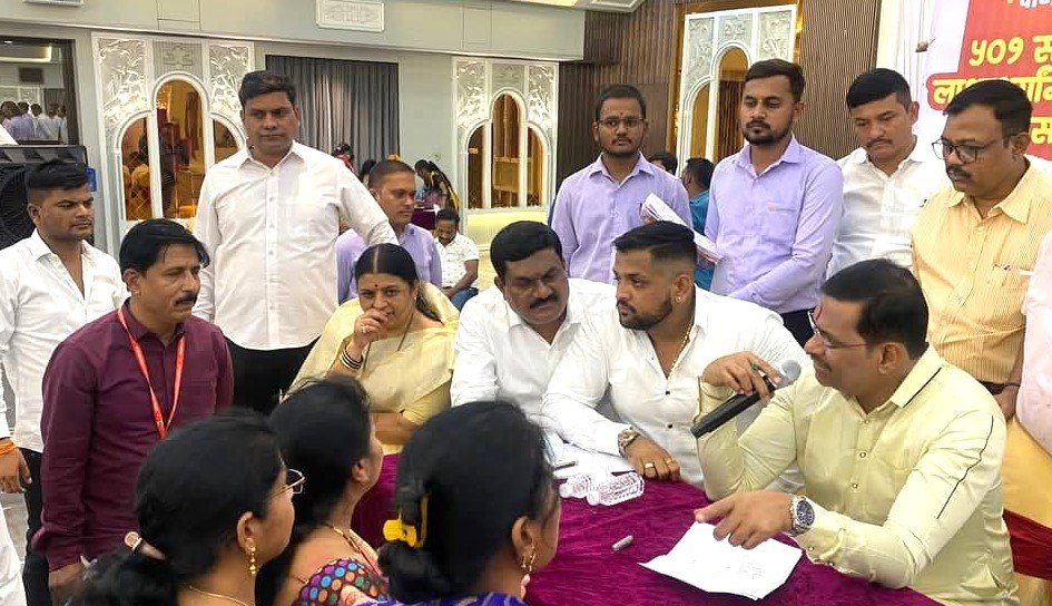 रहाटणीत ‘आमदार आपल्या दारी’ उपक्रमास उत्स्फूर्त प्रतिसाद!