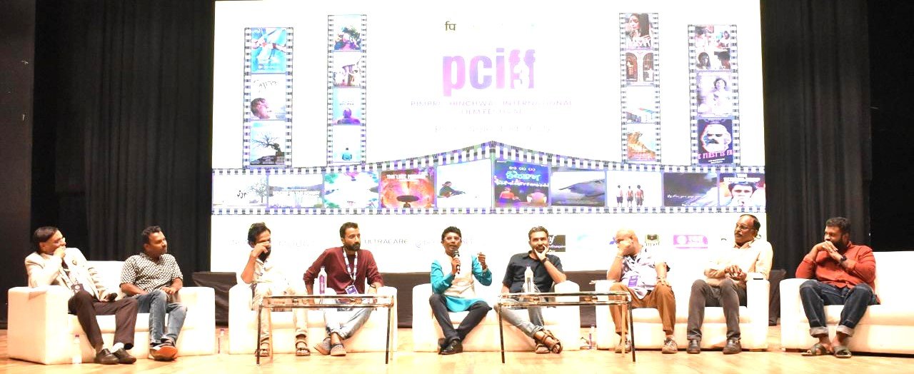 फिल्म डिस्ट्रीब्युशन,मुक्त मंच व ज्युरी चर्चा ;चित्रपट निर्माते,विद्यार्थी,अभ्यासकांचा सहभाग !