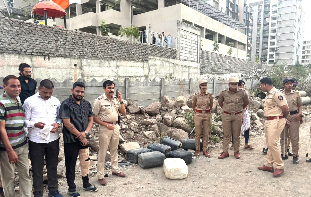 चिखलीत लेबर कॅम्पमधील बेकायदा दारू अड्डा उध्वस्त!