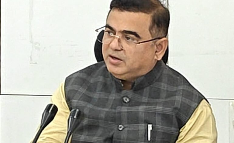 शेतमाल विक्री व्यवस्था सक्षम करण्यासाठी जागतिक तंत्रज्ञानाचा वापर करा :जयकुमार रावल