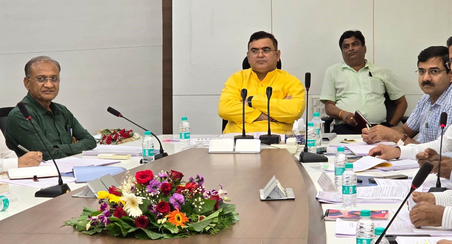 खाजगी बाजार व थेट बाजारांच्या सुविधांची तपासणी करावी : जयकुमार रावल