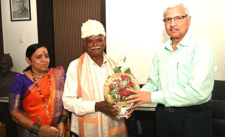 शासन सेवेत प्रामाणिकपणे सेवा निभावण्याला महत्त्व : उपसंचालक डॉ. मोघे