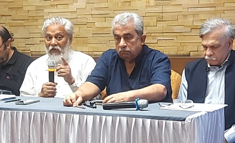 पालिकेकडे परवानगीचा कागद पूर थांबवू शकणार नाही : जलपुरुष राजेंद्र सिंह