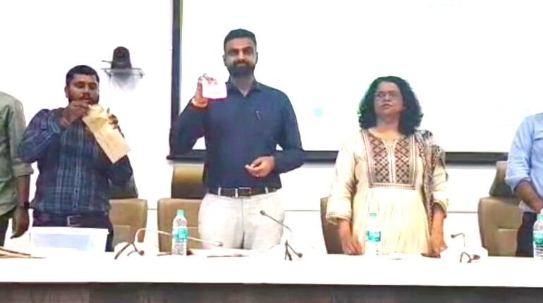 जिल्ह्यासाठी 115 आधार नोंदणी संच मंजूर!