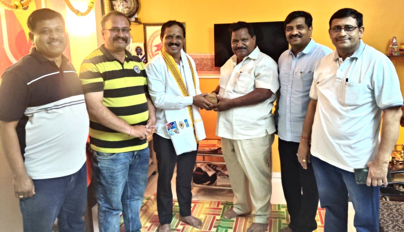 पालखी सोहळा पत्रकार संघातर्फे सुनील लांडगे यांचा सन्मान!