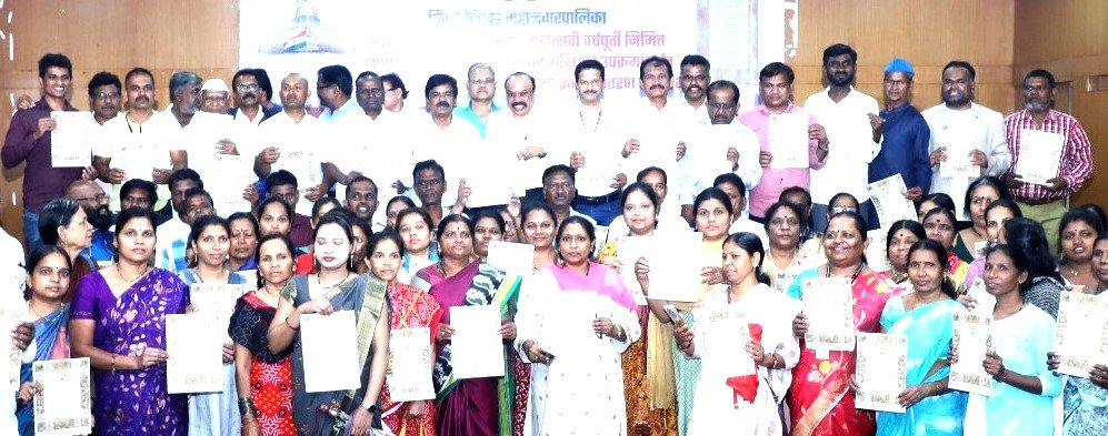 ‘घर घर संविधान’ कार्यक्रमांतर्गत घरोघरी संविधान उद्देशिकांचे वाटप !