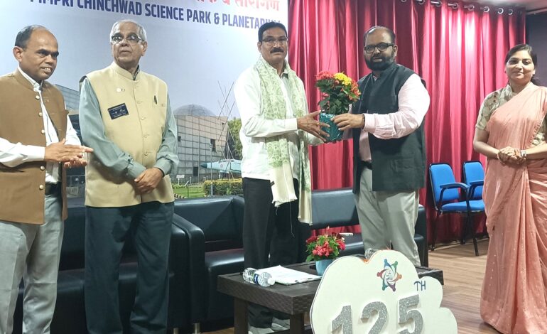 सप्तसुत्रीचा अवलंब करून ग्राम सहकारातून विकास: पद्मश्री डॉ.पोपटराव पवार
