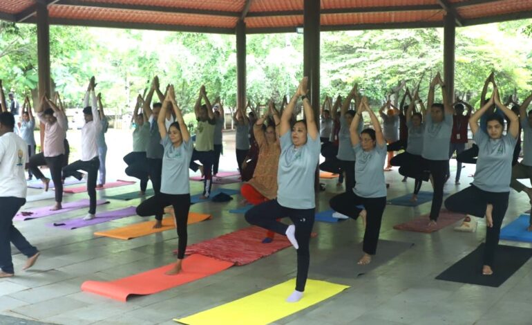 योग म्हणजे भारताने जगाला दिलेला आरोग्याचा उत्तम अर्क – उप आयुक्त अण्णा बोदडे