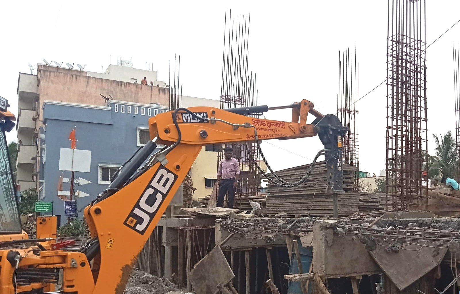 थेरगाव , रहाटणी येथीलअनधिकृत  बांधकामांवर निष्कासनाची कारवाई!