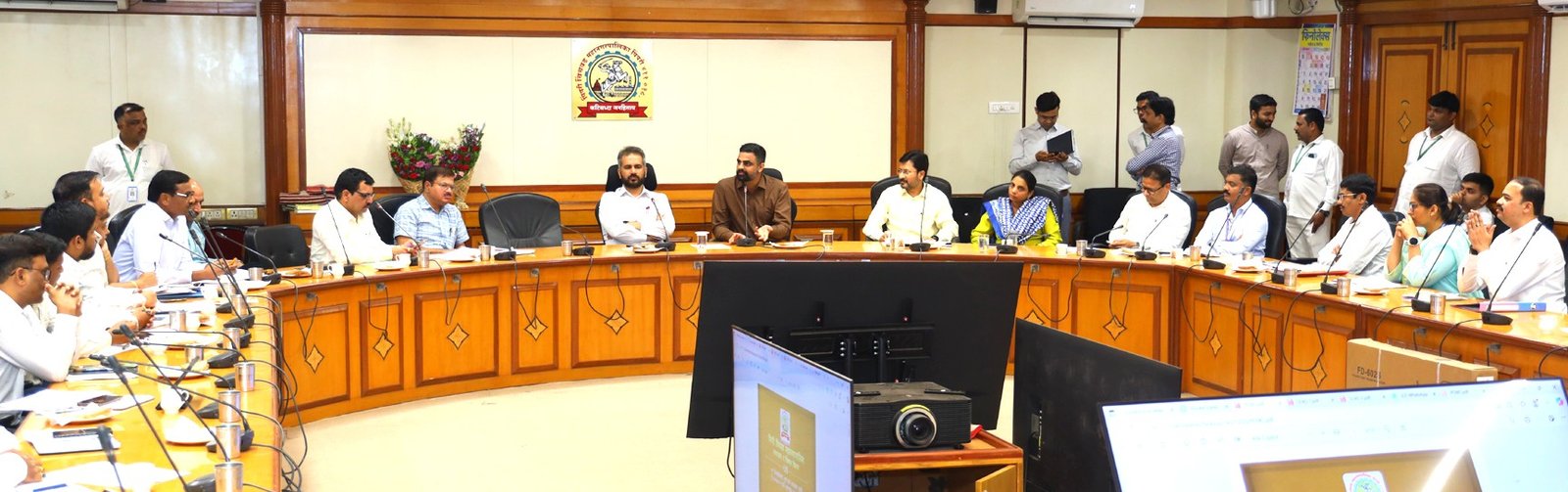 रस्ते आणि विकास प्रकल्पांची, प्रलंबित भूसंपादन प्रकरणे मार्गी लावण्यासाठी स्वतंत्र टास्क फोर्स!