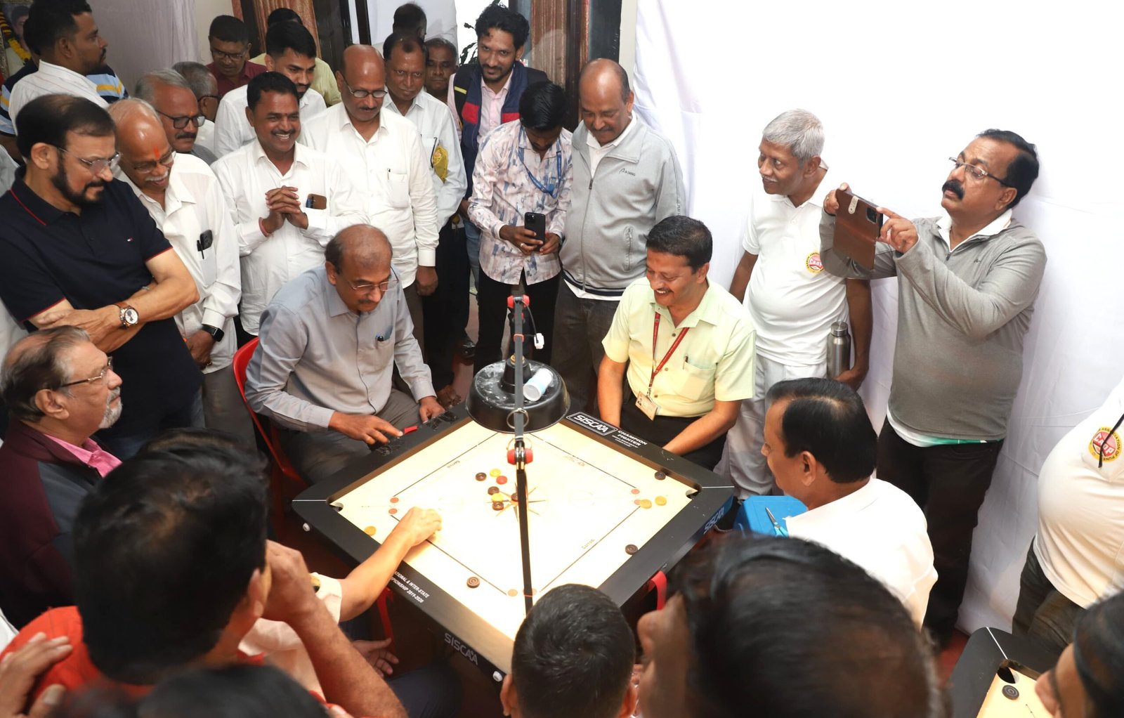 लहान मुलांनी मैदानी व बौद्धिक खेळ खेळण्यासाठी पालकांनी पुढाकार घ्यावा!