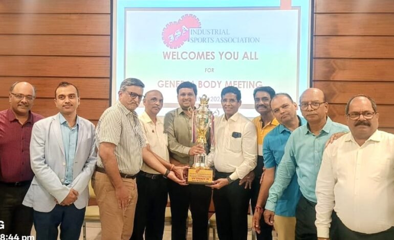 सर्वसाधारण विजेतेपदाचा चषक टाटा मोटर्स कंपनीला!