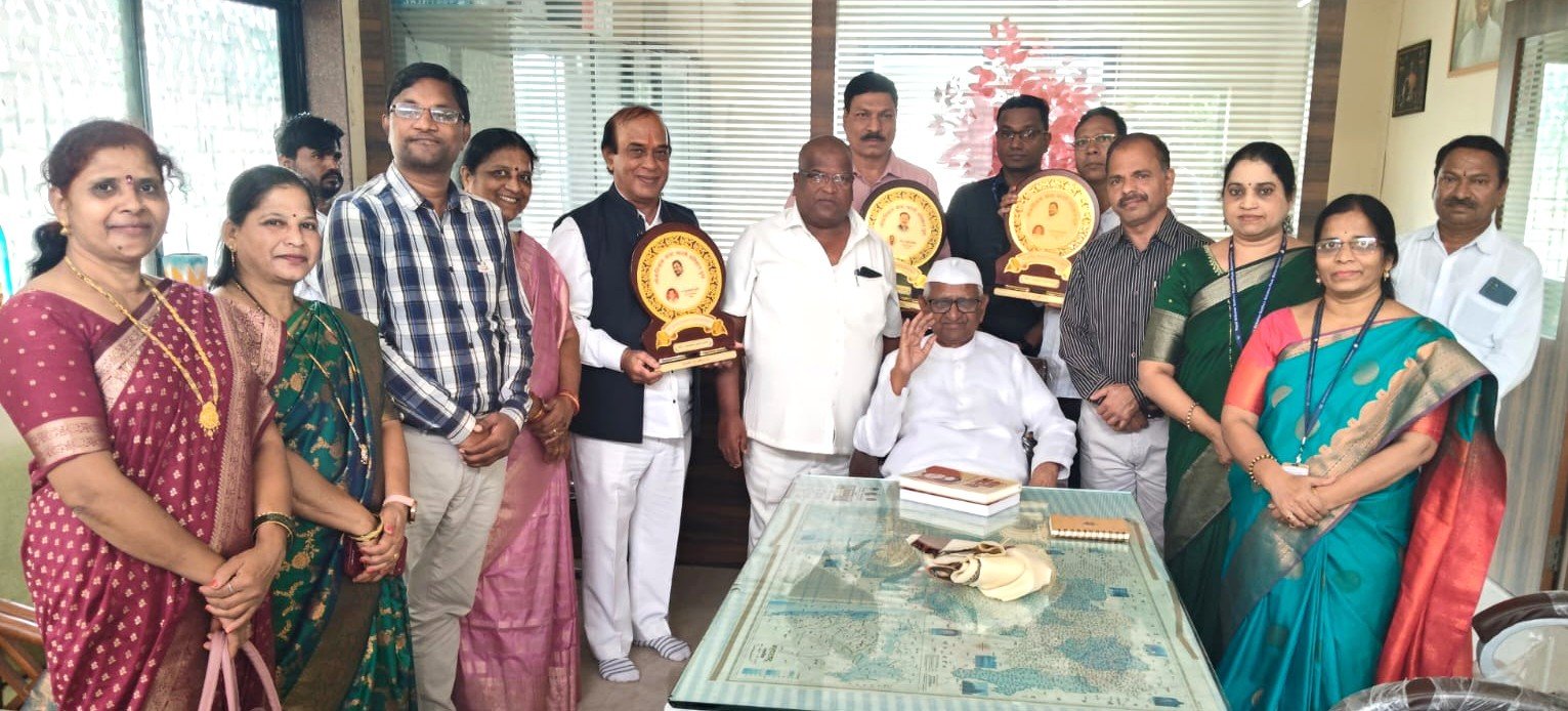 कोणत्याही कार्यात नैतिक आचरण महत्त्वाचे : अण्णा हजारे