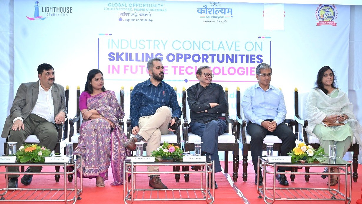 तंत्रज्ञानातील नवनवीन कौशल्य युवकांनी आत्मसात करण्याची गरज : आयुक्त शेखर सिंह