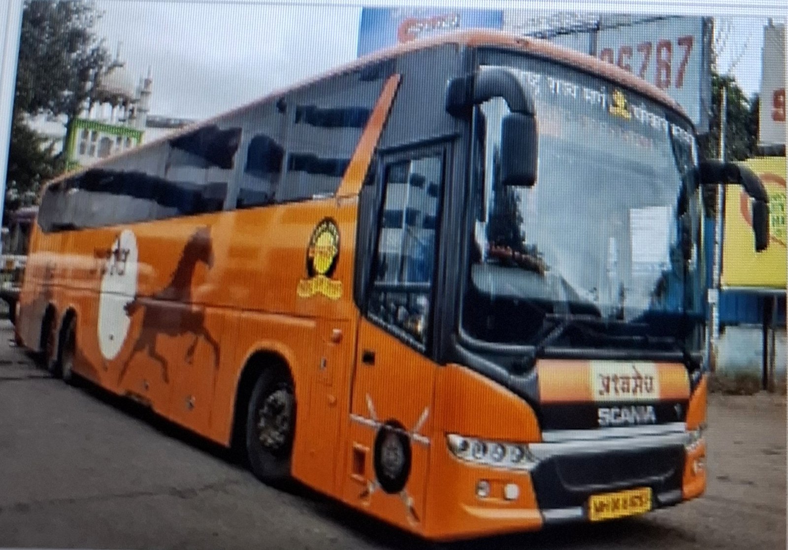 एसटीआगाऊ आरक्षण करणाऱ्या प्रवाशांना तिकीट दरामध्ये १५% सुट : प्रताप सरनाईक